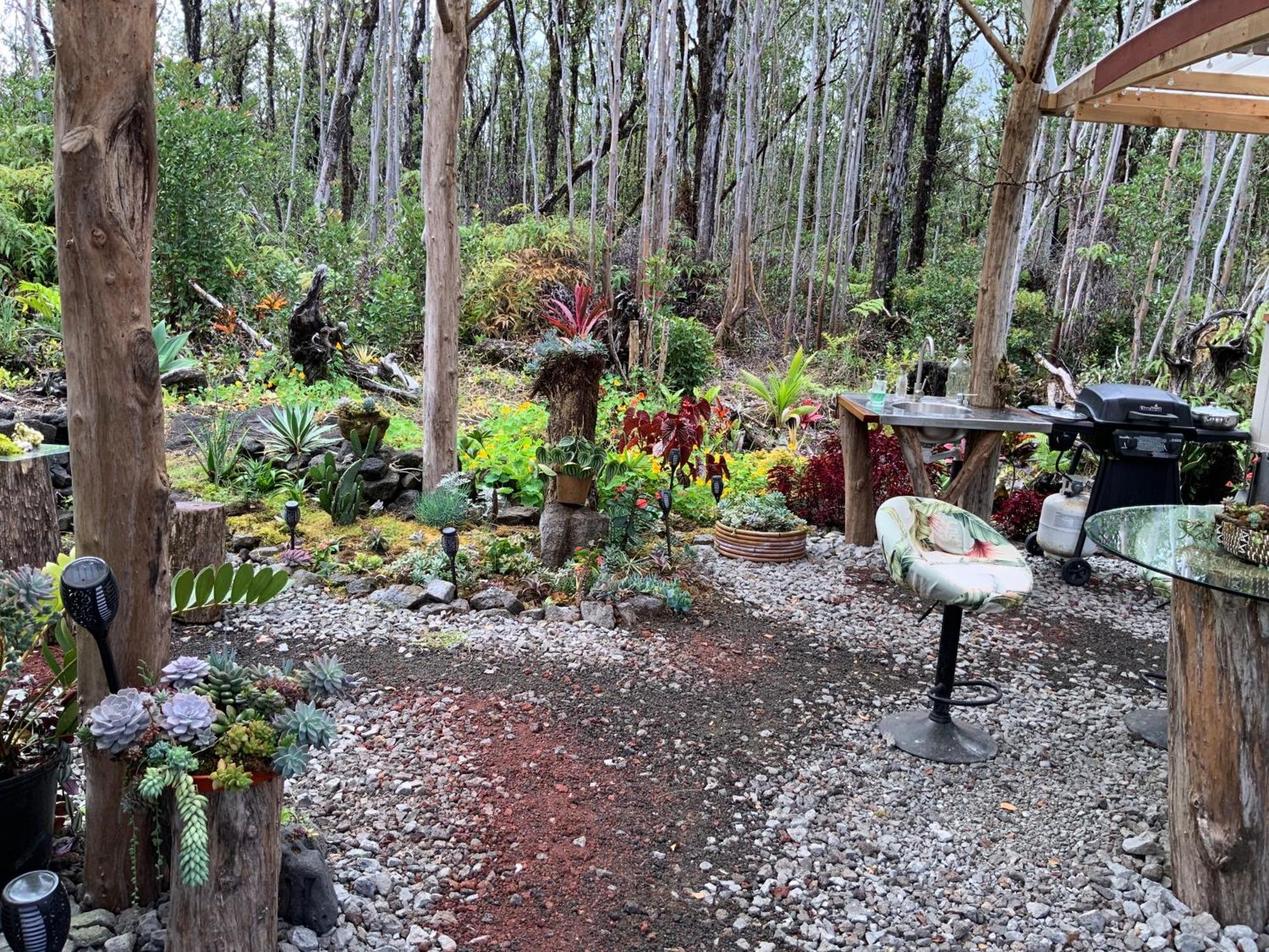 Exotic Garden Cottage At Amazing Volcano Fissure Mountain View Exterior foto